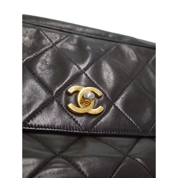 Chanel Matelasse Shoulder Bag Black - Picture 8 of 9